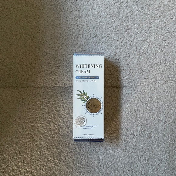 Amazon Skin Whitening Cream for Intimate Areas - Picture 4 of 5